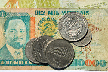Currency Mozambican Meticais dating from around the year 2000