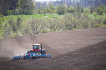 Cultivating the Future: Tractor Leading Agriculture Forward