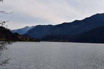 Schöne Landschaft am Ledrosee im Trentino