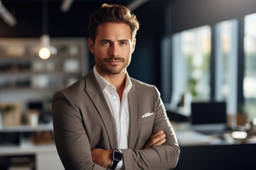 Fototapeta premium Professional man standing confidently with arms crossed, suitable for business concepts