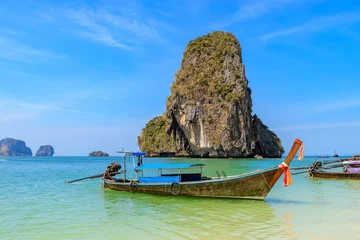 Papier Peint photo autocollant Railay Beach, Krabi, Thaïlande Beautiful Clear Turquoise Blue Sea Boats Ao Phra Nang Near Railay Beach Krabi Thailand