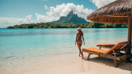 Crédence de cuisine en verre imprimé Bora Bora, Polynésie française Attractive woman at the beach in Bora Bora Tahiti 