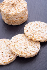 Crispbread and rice cakes