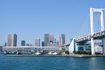 【東京】東京湾から見る街の風景