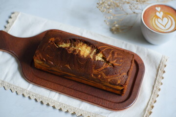 Marble cake and coffee 