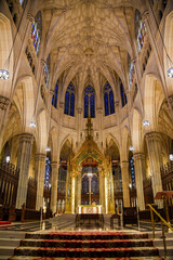 Fototapeta na wymiar The Altar of St. Patrick's Cathedral - Manhattan, New York City