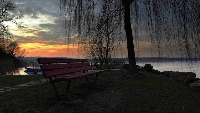 Relax at sunset on Lake Varese.