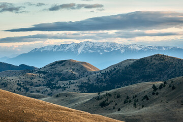 Prima vera sull'altopiano di Campo Imperatore - Gran sasso - Abruzzo