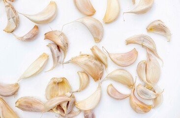 Organic Garlic Cloves Isolate on White Background in Horizontal Orientation