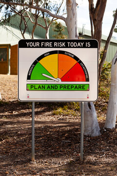 New fire danger rating sign indicating moderate fire risk in bushland