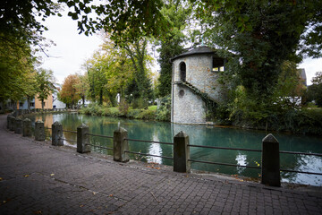 Blick auf die St.Laurentius Kirche in Erwitte, Stadtmitte, Kreis Soest, Deutschland, 2023 