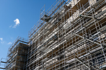 マンション改修工事の足場