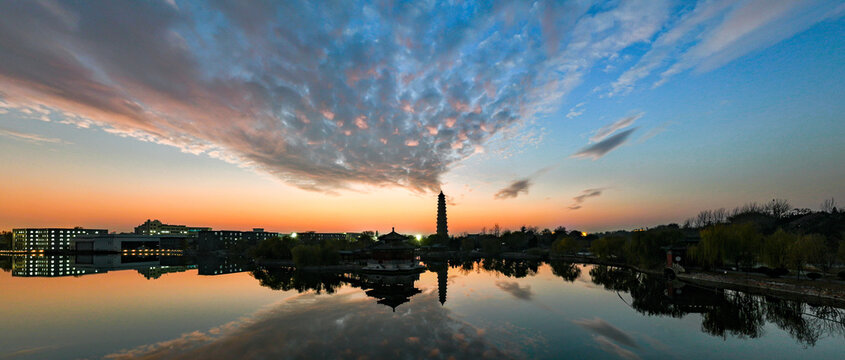 Kaifeng, Iron Pagoda, Kaibao Temple Pagoda, Sunset, Horizontal View, Panoramic Horizontal View, Vertical View,