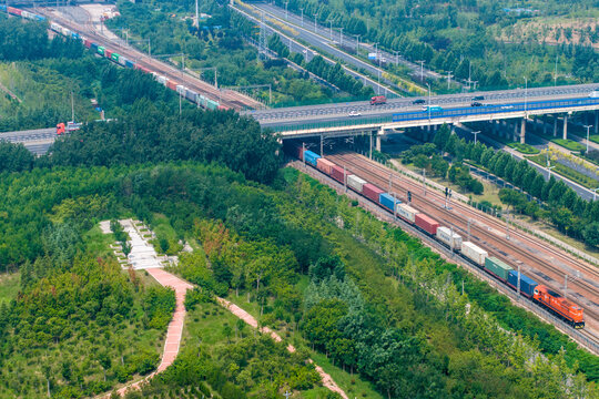 China Europe Express, China, Europe, containers, terminals, freight trains, Zhengzhou International Land Port,