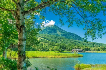 Fotobehang 女神湖からの風景 © 聖登志 吉本