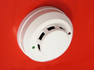 autonomous fire detector is an smoke sensor - fire fighting equipment for firefighting system