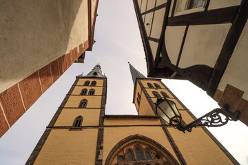 Altstadtblickwinkel in Lemgo; St. Nicolai von den Altstadtscharren gesehen