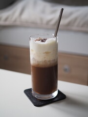 Mrożona kawa z bitą śmietaną