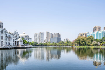 Fototapeta na wymiar Guangzhou Liuhua Lake Park Frankfurt Garden Castle