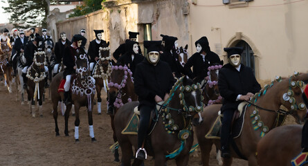 Fototapeta na wymiar riders of the Sartiglia race directed by su componidori.