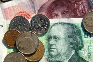 Fototapeten Norwegian currency Kroner, notes and coins. © Richard