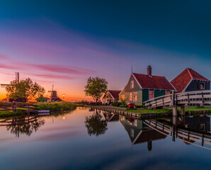 Fototapeta na wymiar Dutch landscape during sunset