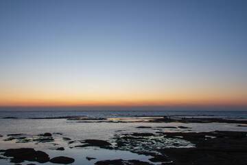 日没後の天神崎のマジックアワーの美しい風景