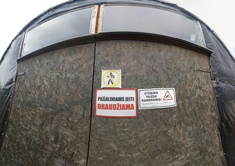 Warning sign on the door