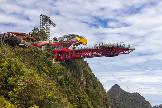 Eagle&rsquo;s Nest SkyWalk at Langkawi Cable Car Middle Station on Langkawi island, Malaysia