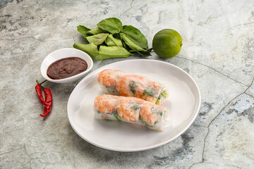 Vietnamese spring roll with prawn