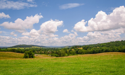 Fototapeta na wymiar Sky Meadows State Park, Virginia in the Blue Ridge Mountains
