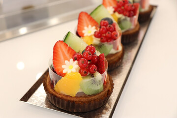 パティスリー が作ったフルーツタルトケーキ