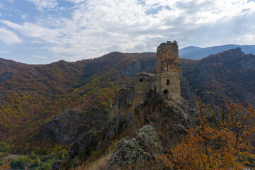 Fototapeta na wymiar Ancient fortress on the rock.