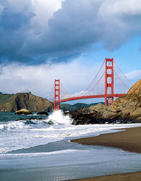 The Golden Gate Bridge. Original image from Carol M. Highsmith’s America. 