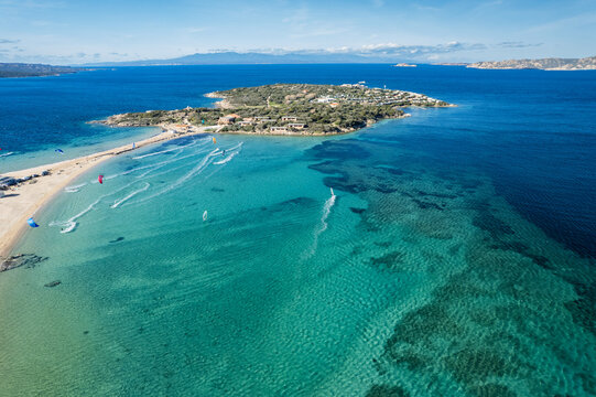 Kitesurfers all'Isola dei Gabbiani, Palau, Sardegna