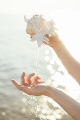 hands with water