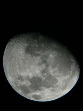 Der Mond