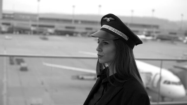 BnW Portrait of Beautiful Woman Pilot Showcases Determined Expression