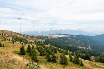 Blick auf den Tauernwindpark in der Steiermark	 - 767242863