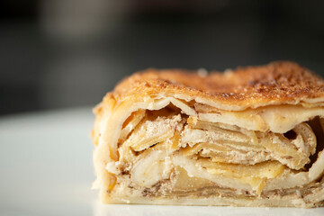Gluten-free apple strudel with quark filling, sugar-free, with coconut blossom sugar and maple syrup