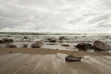 Kamienisty Horyzont nad morzem Bałtyckim