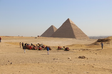 PIRAMIDES DE GUIZA