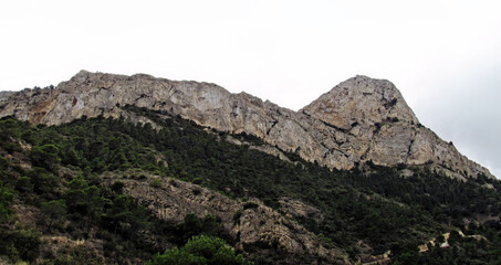 The ridge of the Cid mountain range during a cloudy day of winter in Petrer.