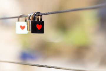 Padlocks with painted hearts - 767408453
