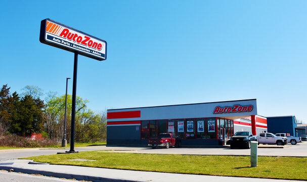 Autozone auto parts store, Fayetteville, North Carolina, USA