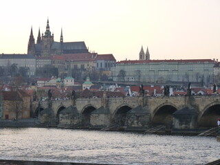 Pont Charles Prague coucher de soleil