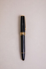 black fountain pen in elegant case - 767477665