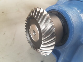 Install spiral bevel gear to geared motor with key