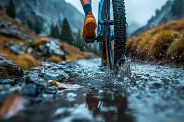 Photo sur Plexiglas Vélo Close-up view of legs and shoes while riding on mountain trails, emphasizing the physicality and adventure of mountain biking