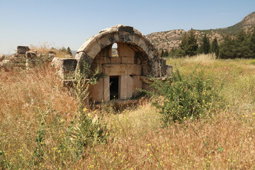 Round shaped tomb, mausoleum in the Northern Necropolis of the ancient site of Hierapolis, Turkey